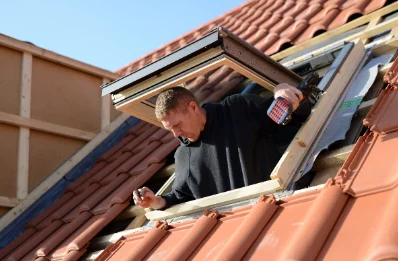 Pose de fenêtres de toit Velux à Châtellenot